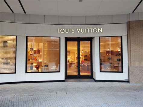 louis vuitton city creek center.